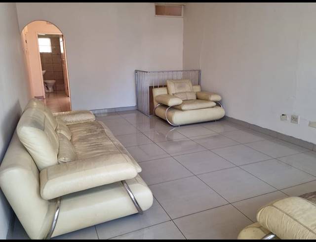 3 BEDROOM APARTMENT FOR SALE IN WEST TURFFONTEIN